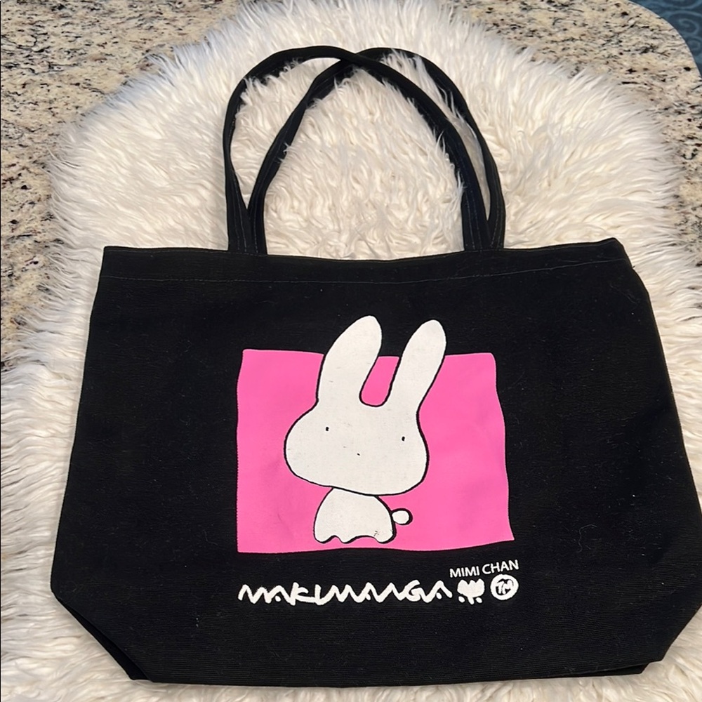 Mimi Chan Black Tote Bag pre owned has marks pictures listed
